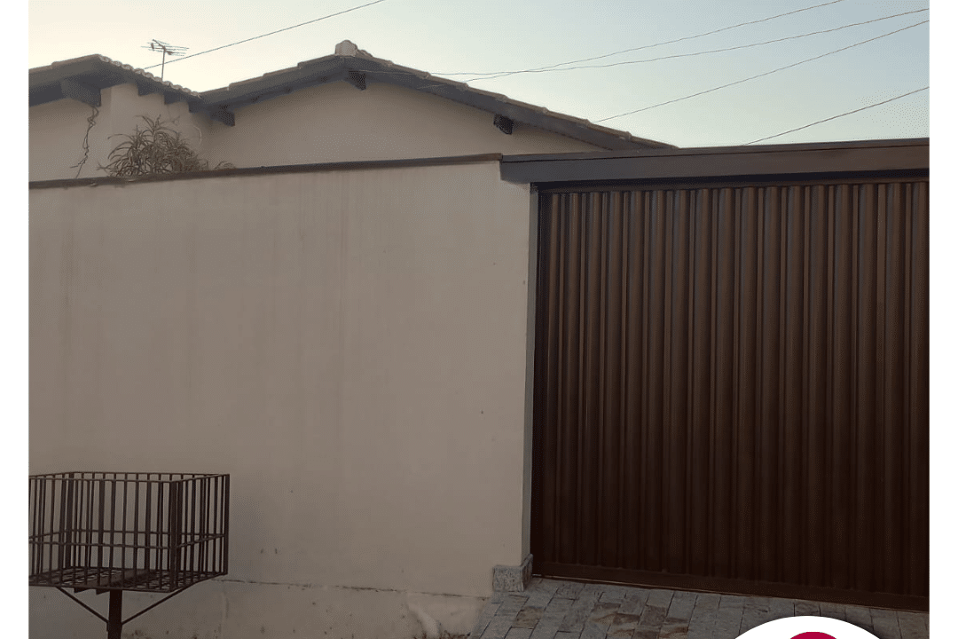 000184 - CASA NO SANTO ANTÔNIO