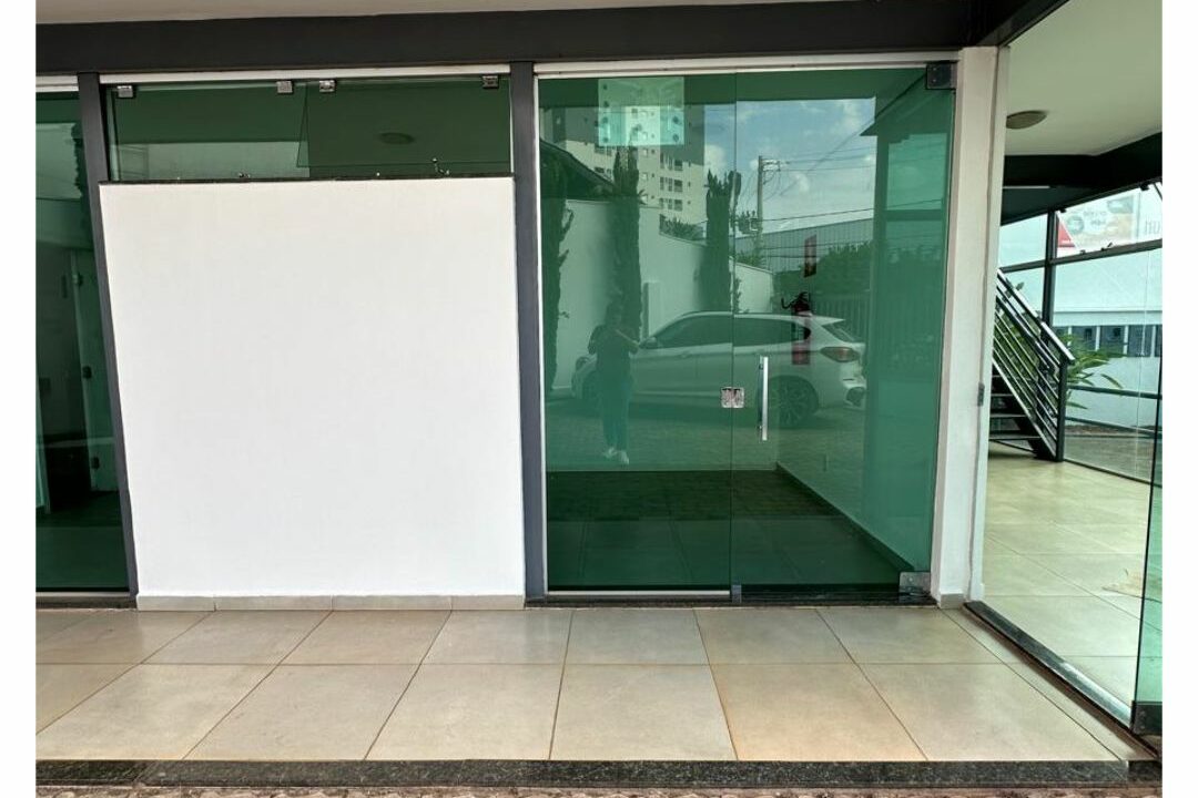 000211 -  Sala Comercial no Centro (3)