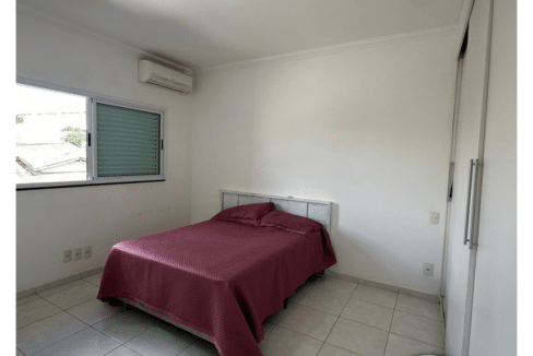00553 - Casa no Guilhermina (9)